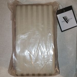 Threshold King Size Pillowcases